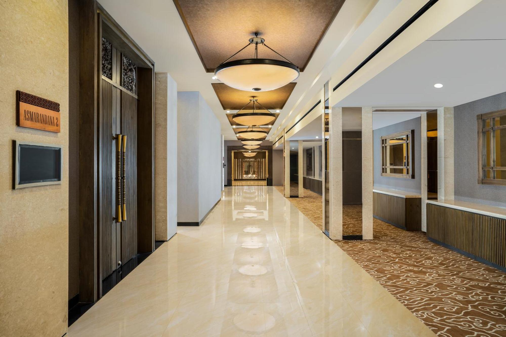 Swiss-Belhotel Airport Джок'якарта Екстер'єр фото